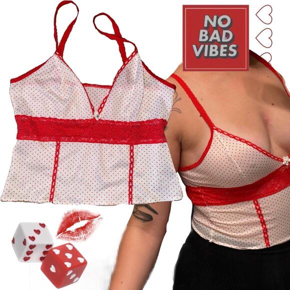 Red and white polka dot - Picture 1 of 4